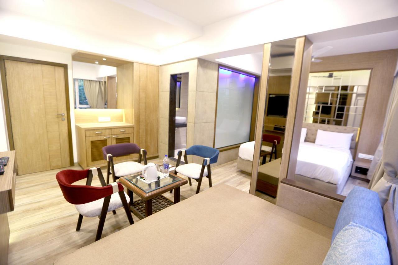 Hotel Sa Residency Mira-Bhayandar Екстериор снимка