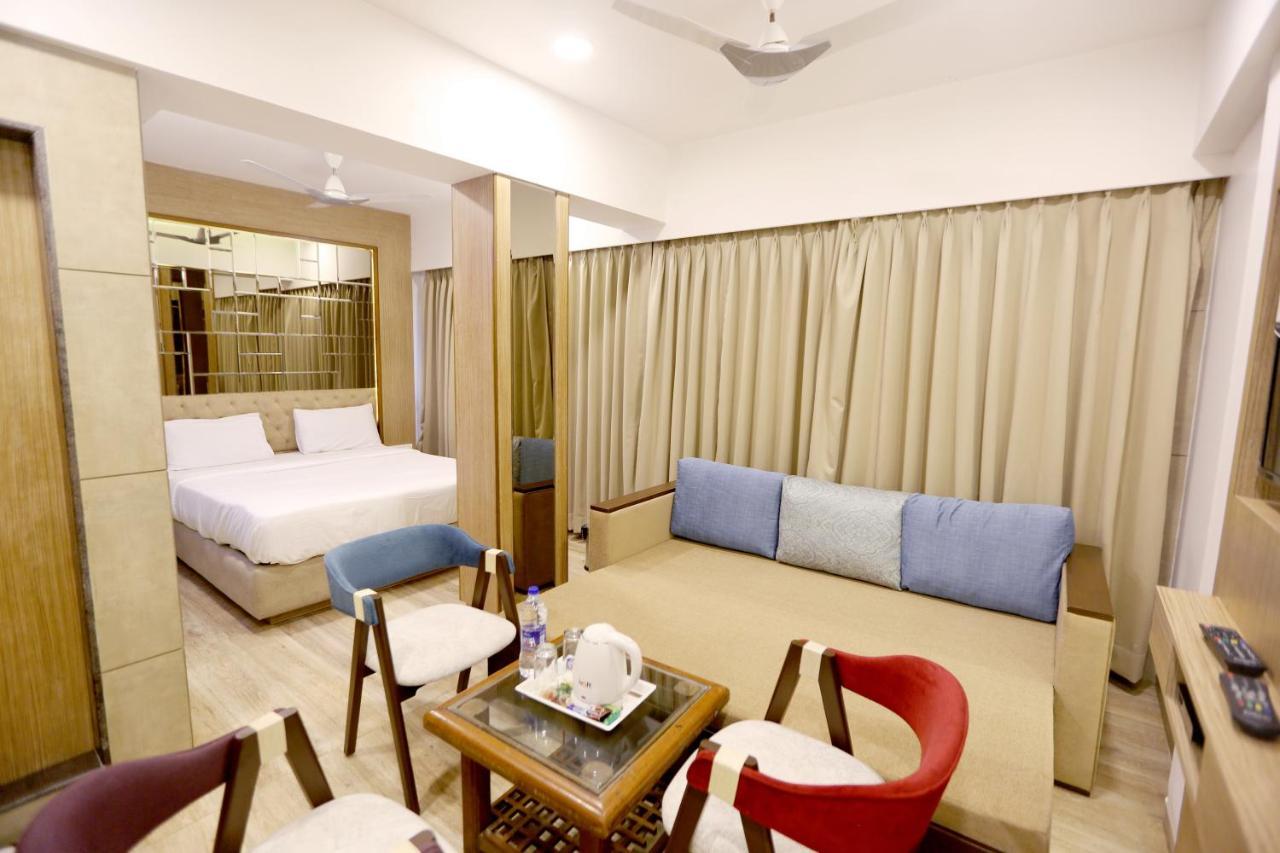 Hotel Sa Residency Mira-Bhayandar Екстериор снимка